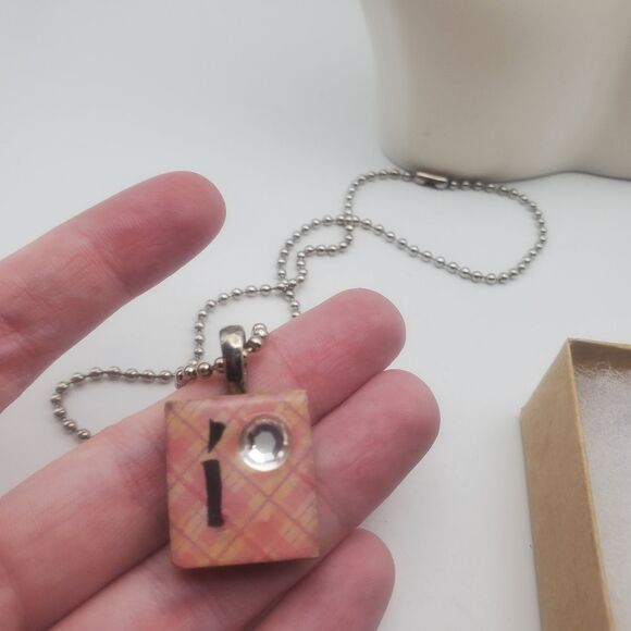 Scrabble necklace initial I‎ customized - Picture 2 of 3